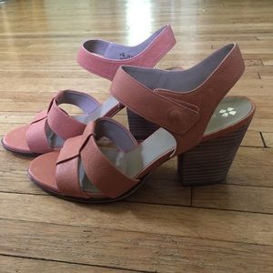 Naturalizer Contour pale coral, leather sandals
